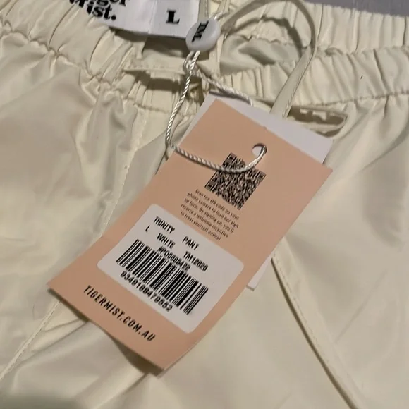 NWT Tiger Mist trinity jogger in white - Picture 6 of 6